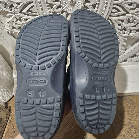Crocs Navy Blue Clogs Mens 9 Womans 11 - Picture 5 of 5